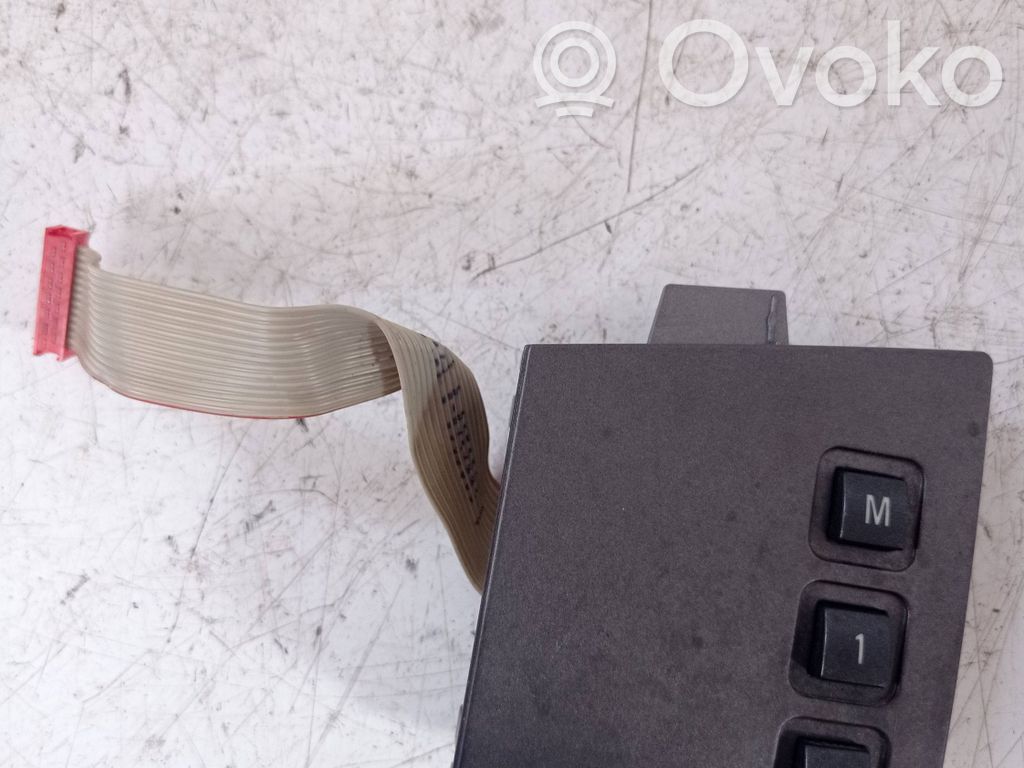 Seat memory switch   6971623