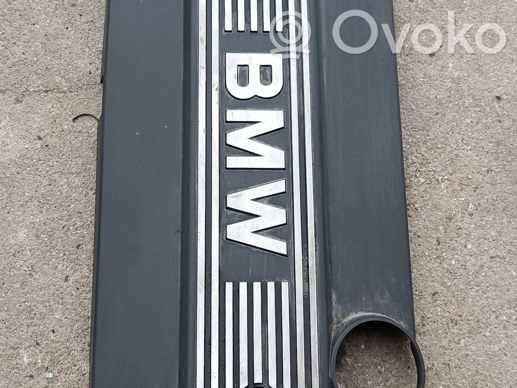 BMW 5 E39 Motorabdeckung 