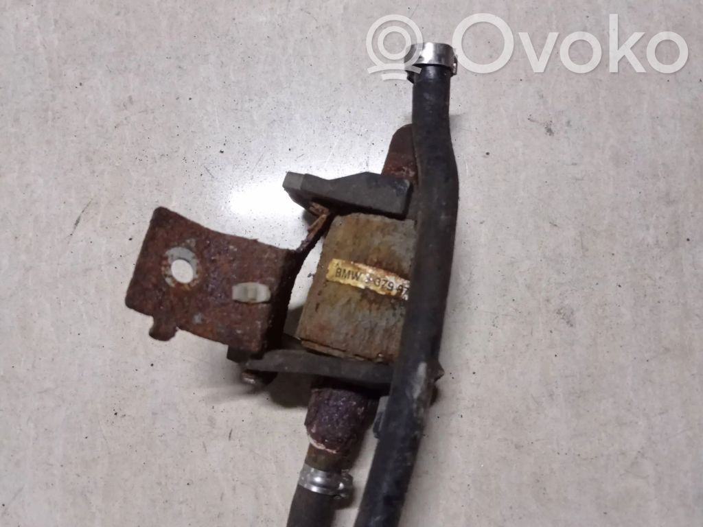 BMW 7 E65 E66 Webasto auxiliary heater fuel pump 