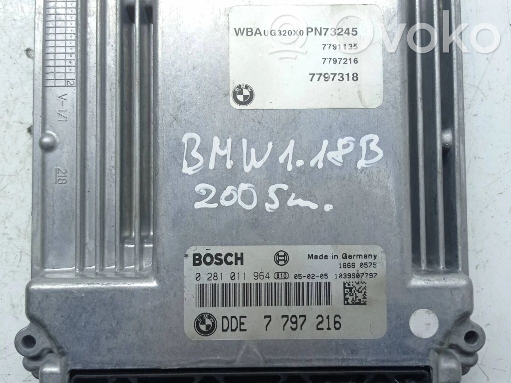 BMW 1 E81 E87 Engine control unit/module 