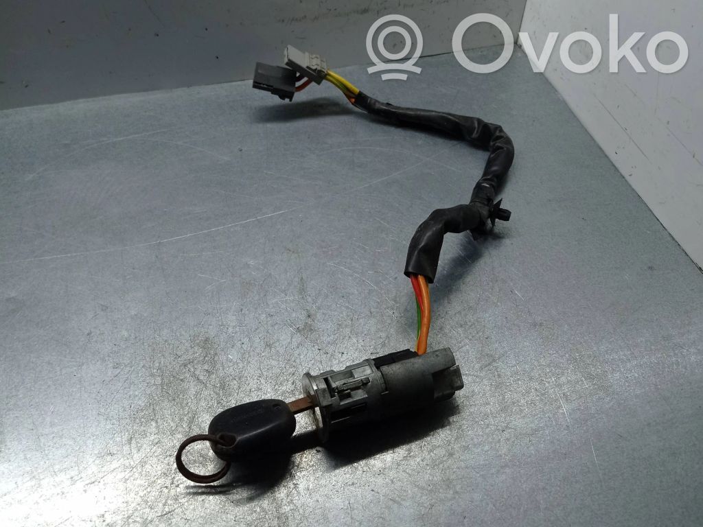 Renault Laguna I Ignition lock 