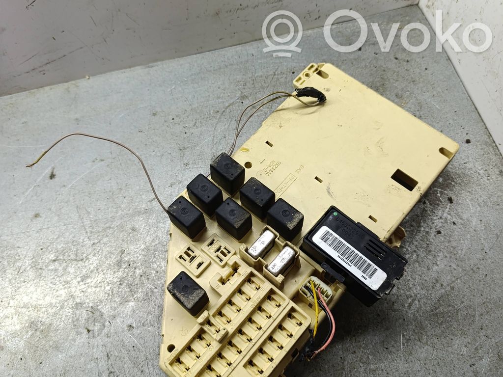Chrysler Intrepid Fuse module 