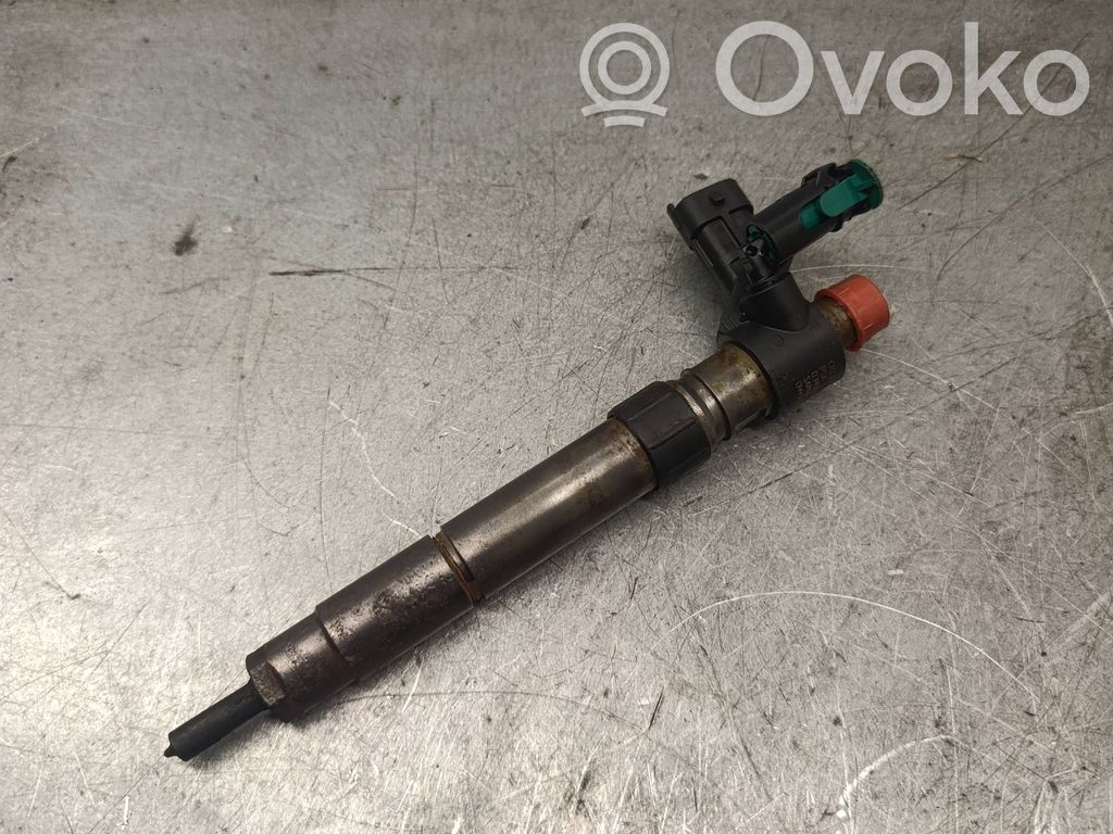 Peugeot 4007 Inyector de combustible 