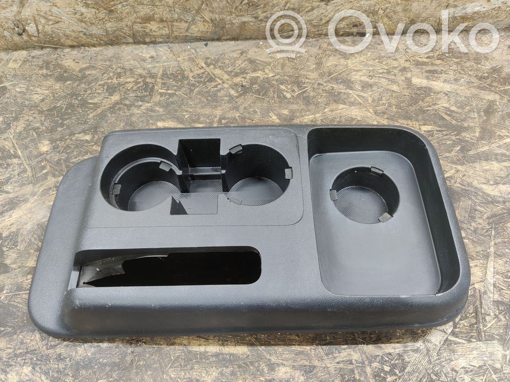 Cup holder front