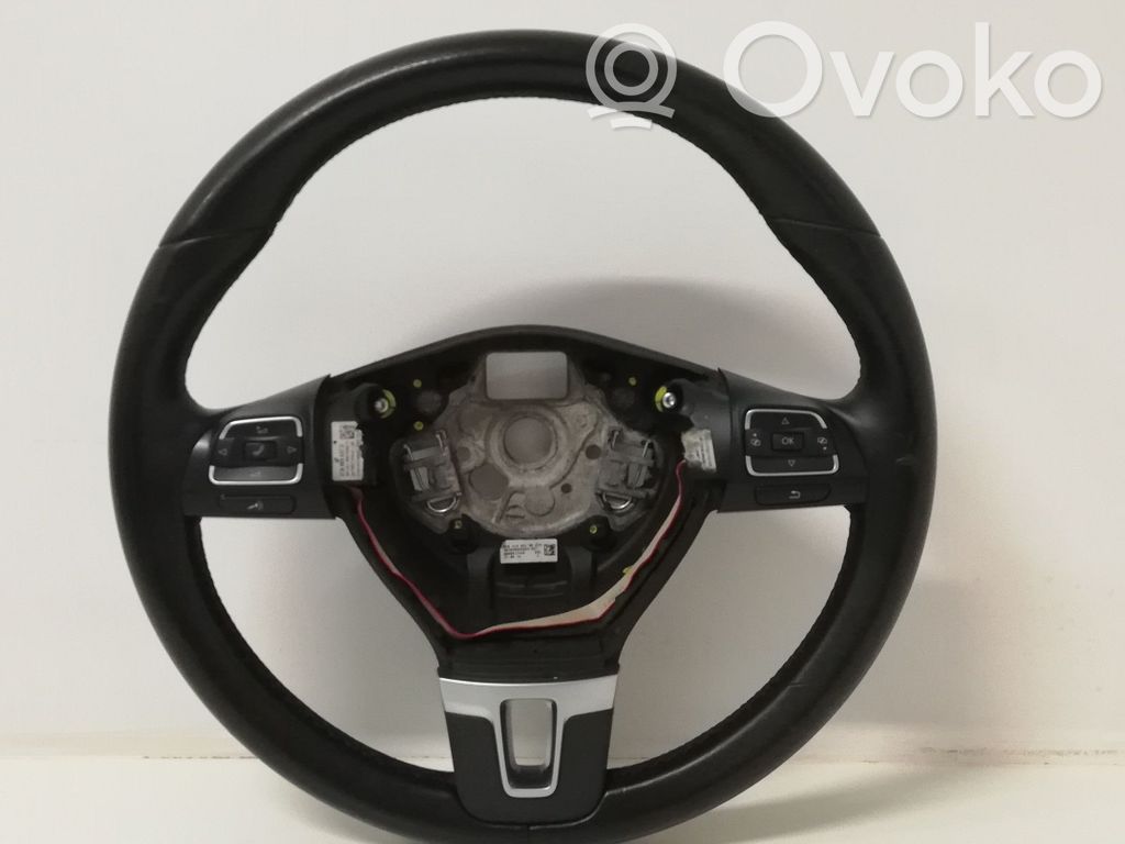 Volkswagen PASSAT CC Ohjauspyörä 