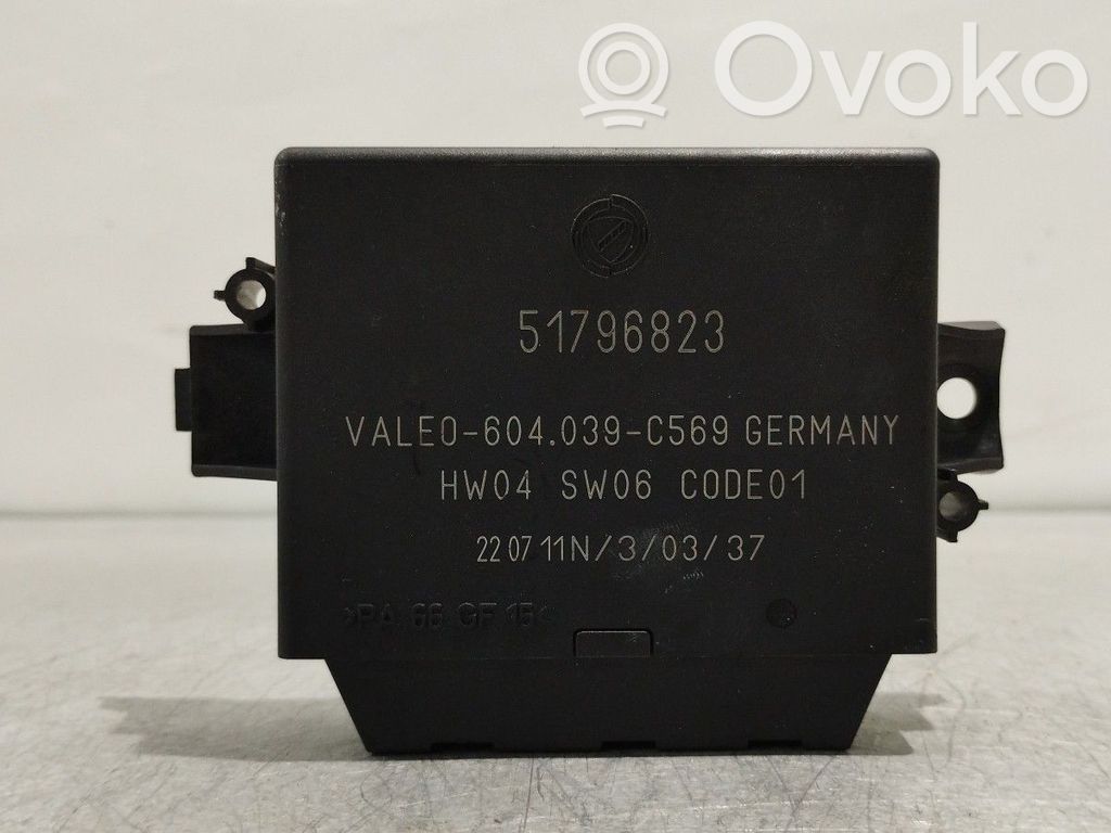 Fiat 500 Ecran senzor parcare PDC 