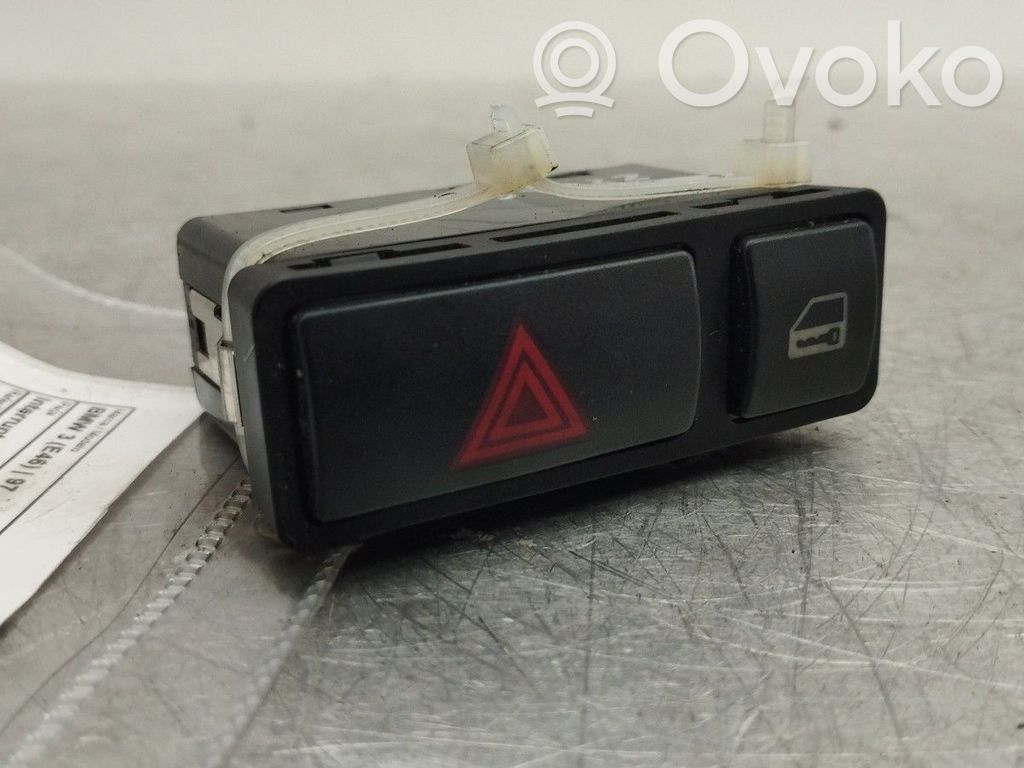 Hazard light switch   61318368920