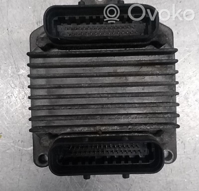Unidad de control/módulo del motor   09366457