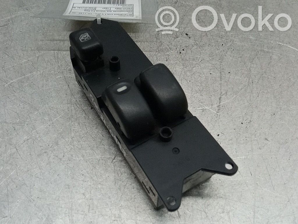 Electric window control switch   MR194815