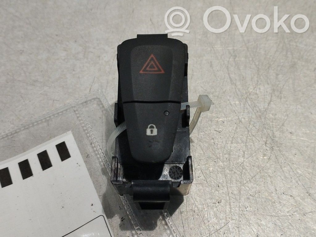 Botón interruptor de luz de peligro   252100502R