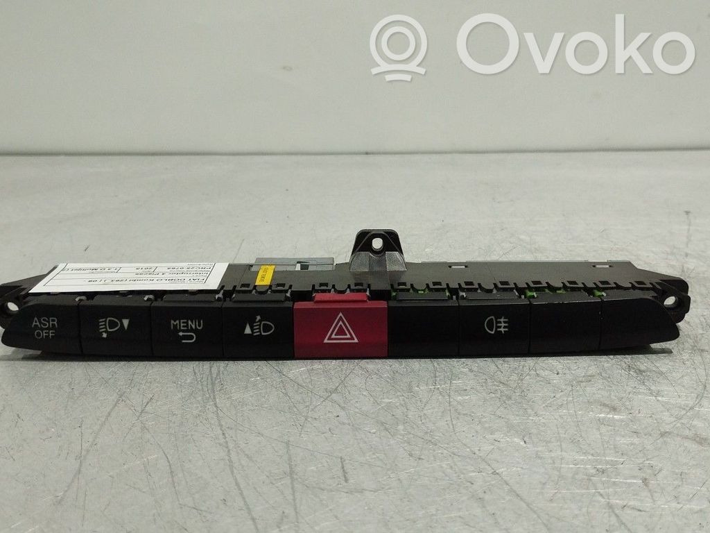 Fiat Doblo Botón interruptor de luz de peligro 