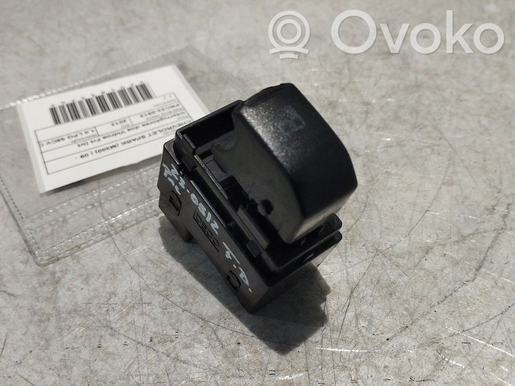 Electric window control switch