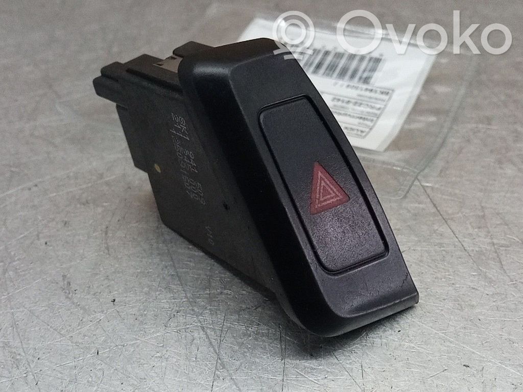 Hazard light switch   8K1941509