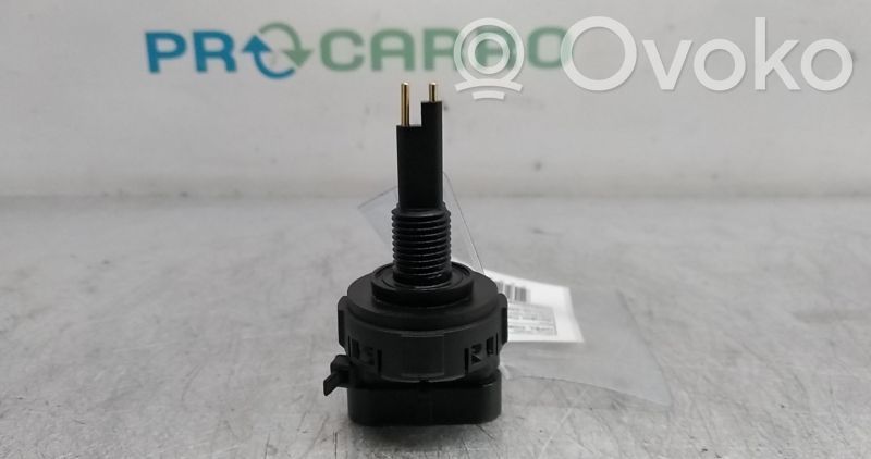 Opel Corsa D Sensor de nivel de combustible 