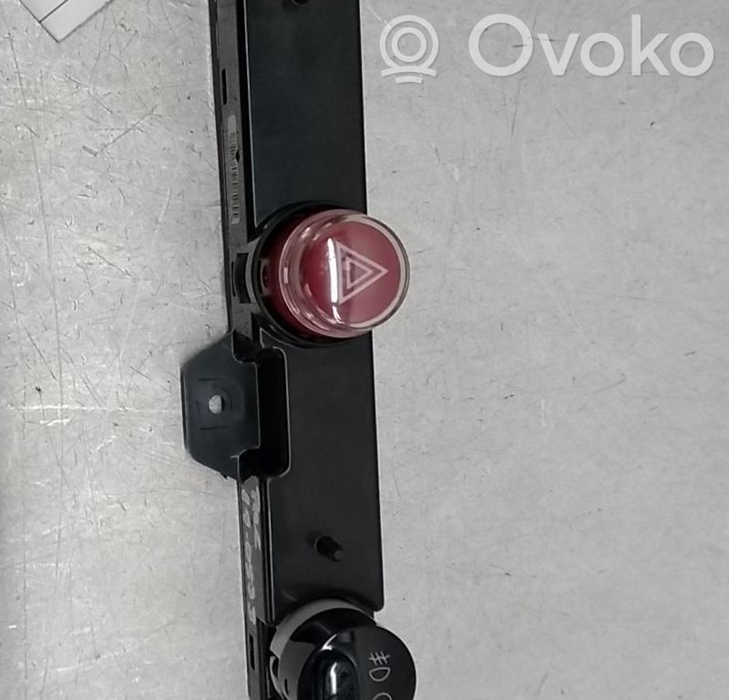 Fiat 500 Hazard light switch 