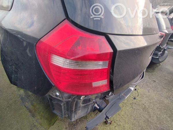 Tailgate rear/tail lights