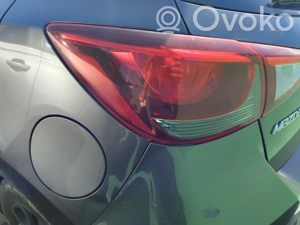 Tailgate rear/tail lights