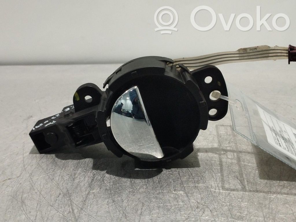 Front door interior handle   275371704