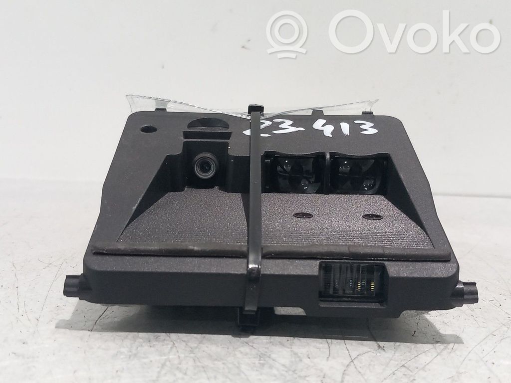 Windshield/windscreen camera   8818102070