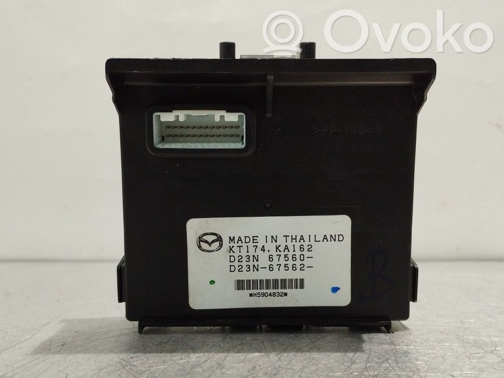 Unidad de control/módulo del motor   D23N67560,D23N67562,KT174KA162