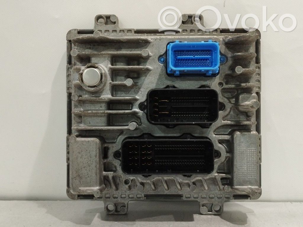 Opel Corsa E Engine control unit/module 
