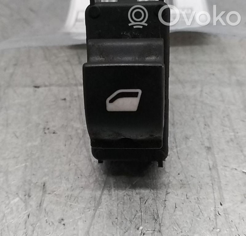 Interruptor del elevalunas eléctrico   96766663ZD