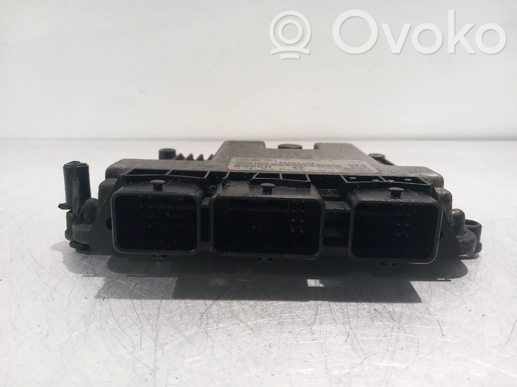 Engine control unit/module   5M5112A650LB,0281012486,6BUB