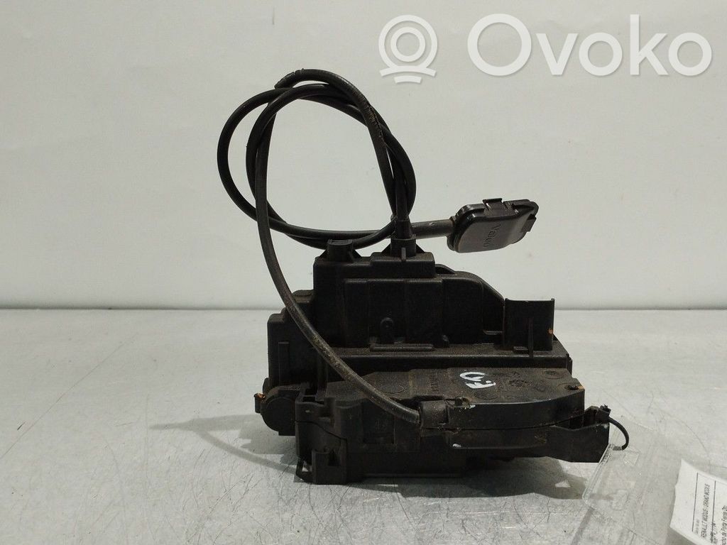 Renault Modus Priekšpusē slēdzene 
