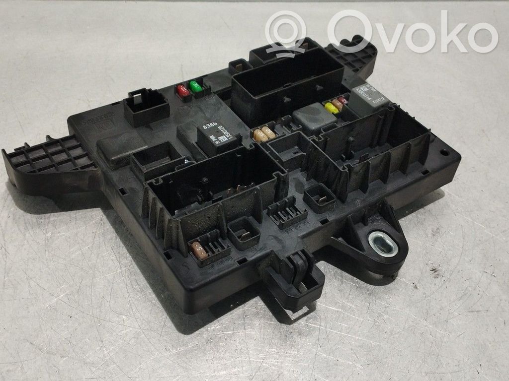 Opel Astra J SAM control unit 