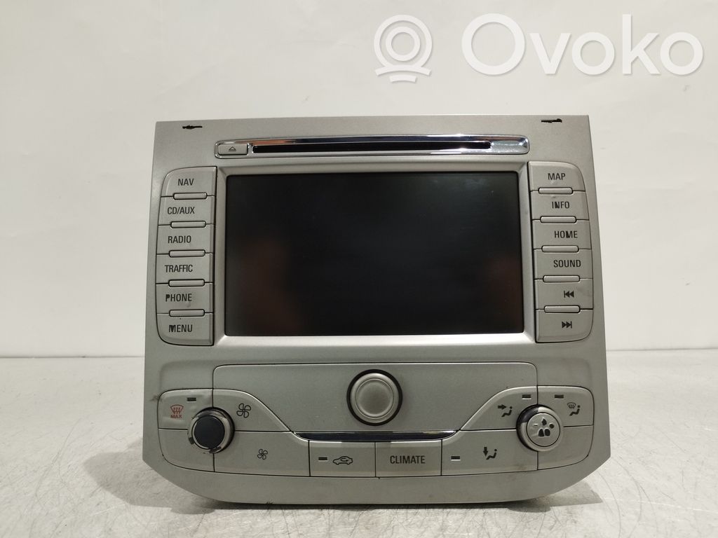 Radio / CD-Player / DVD-Player / Navigation   8M5T18K931JC