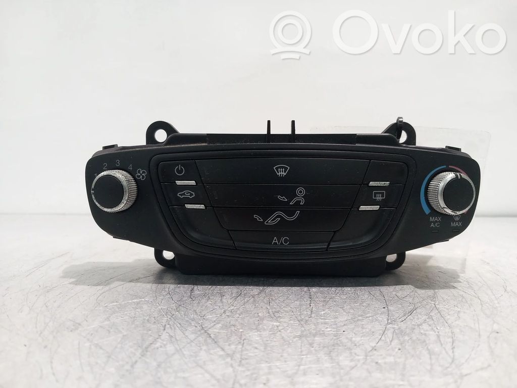 Climate control unit   AV1T19980AJ