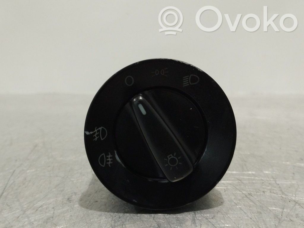 Interruptor de luz   1C0941531A
