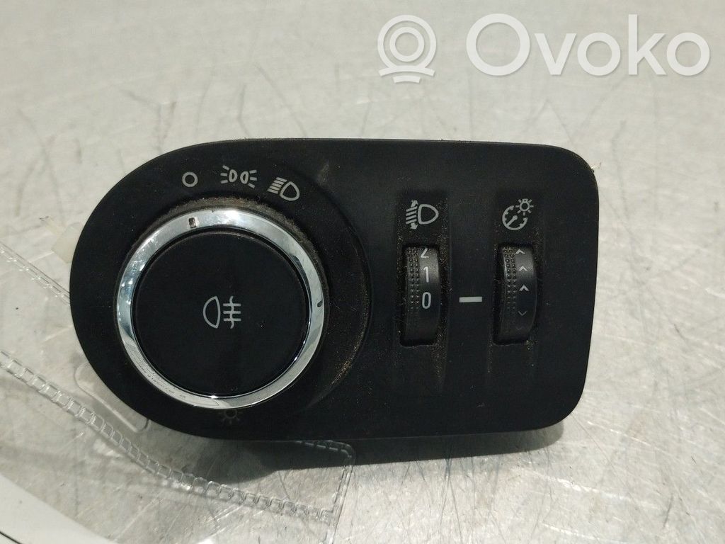 Opel Corsa D Interruttore luci 
