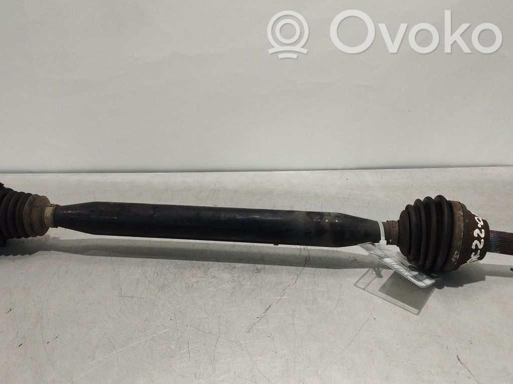 Etuvetoakseli   6Q0407272AN