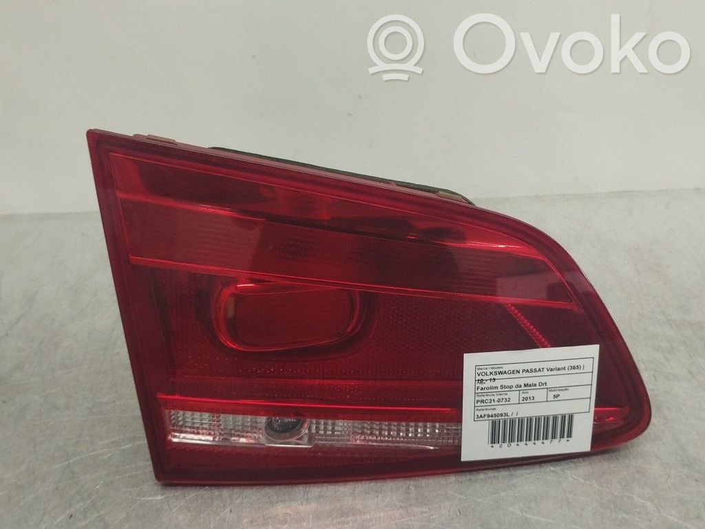 Volkswagen PASSAT B7 Luci posteriori del portellone del bagagliaio 