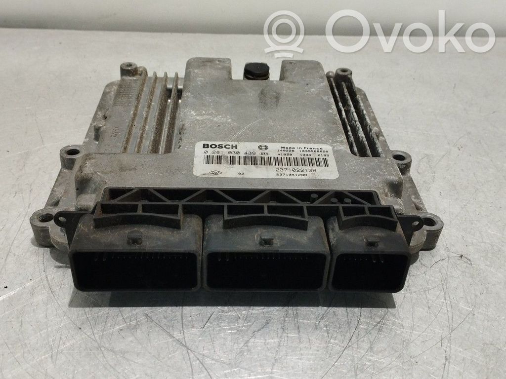 Moottorin ohjainlaite/moduuli   237102213R,0281030439,237104128R