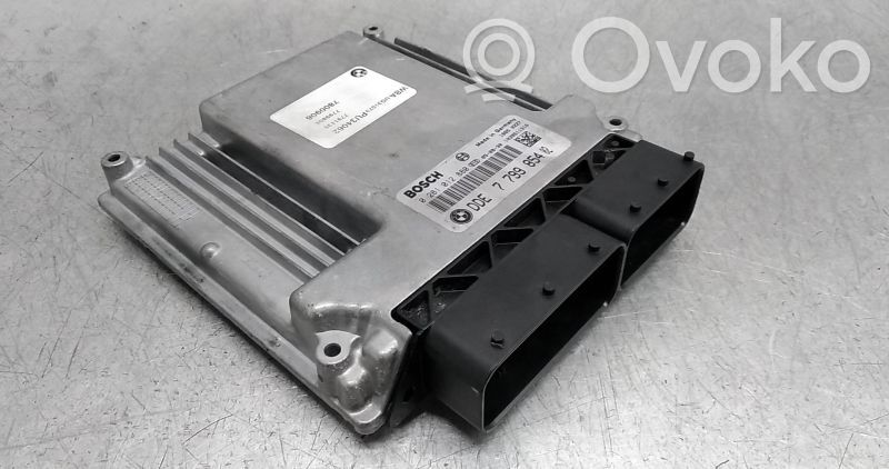 Unidad de control/módulo del motor   7799854,0281012880