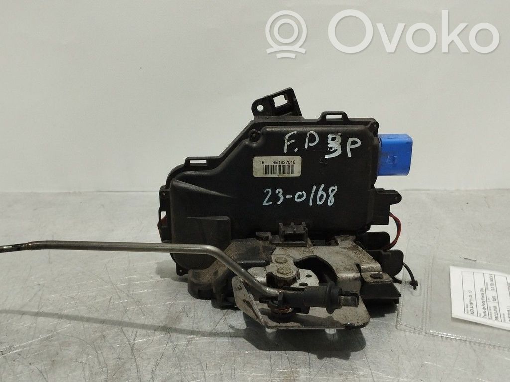 Priekšpusē slēdzene   4E1837016,7PINOS