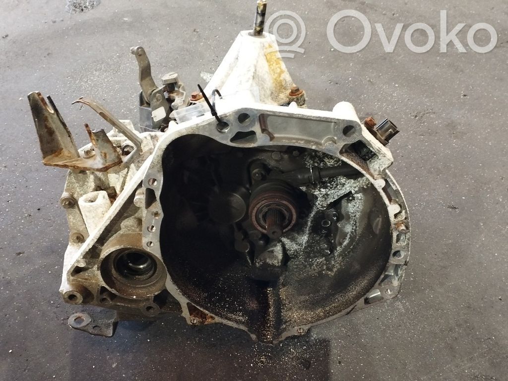 Nissan Micra Boîte de vitesses manuelle à 5 vitesses 