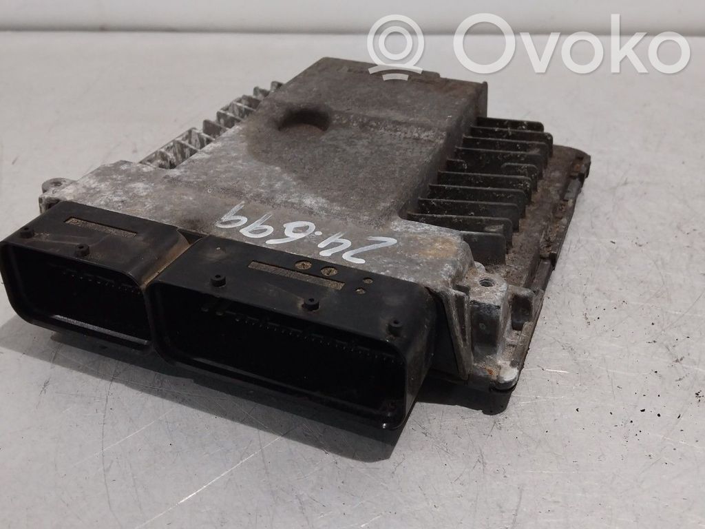 Audi A3 S3 A3 Sportback 8P Engine control unit/module 