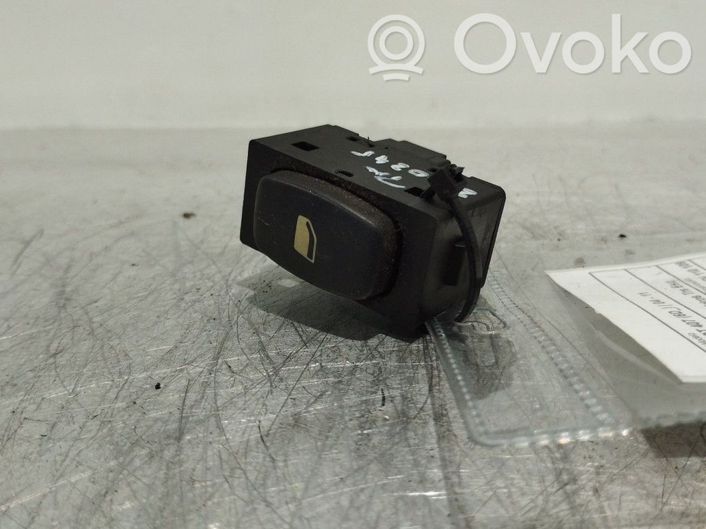 Interruptor del elevalunas eléctrico   96360166XT