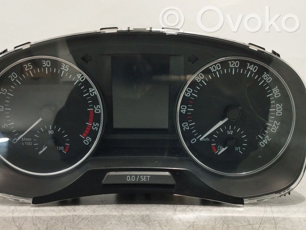 Skoda Rapid (NH) Licznik / Prędkościomierz 