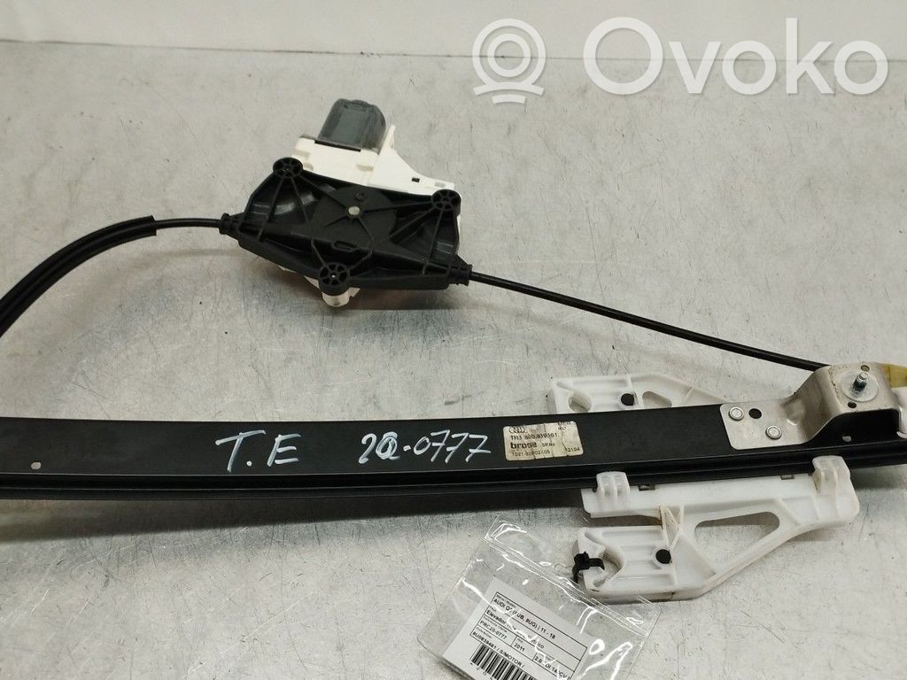 Audi Q3 8U Meccanismo di sollevamento del finestrino posteriore senza motorino