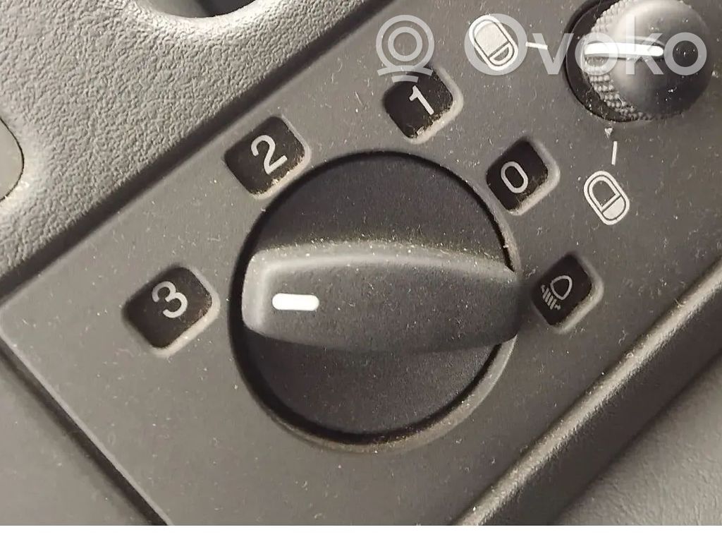 Light switch