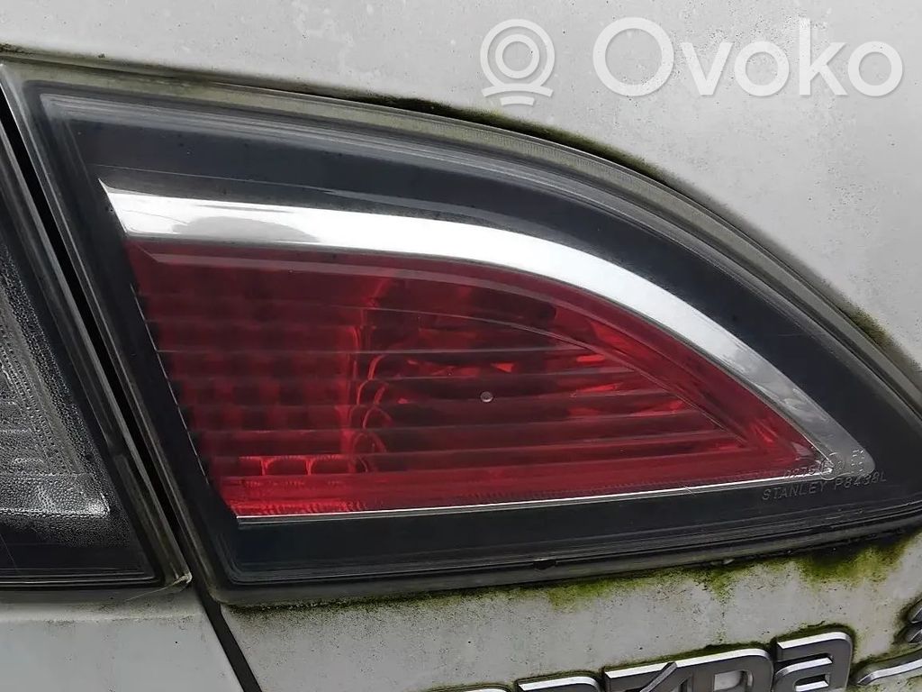 Tailgate rear/tail lights