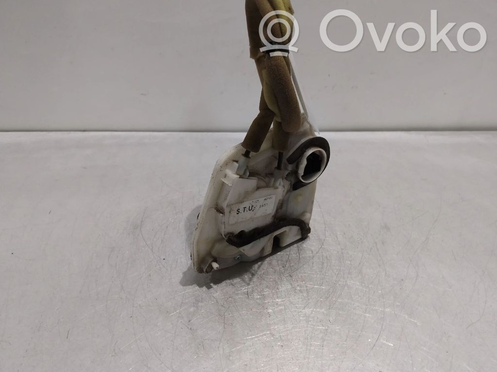 Mazda 2 Încuietoare ușă spate 