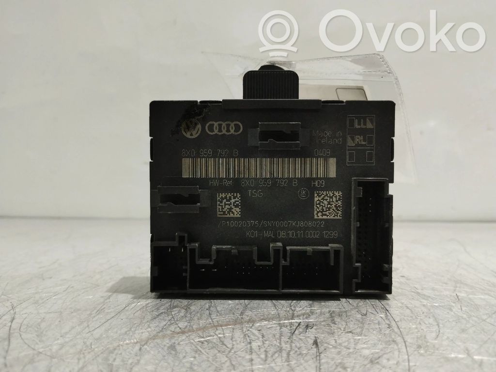 Audi A1 Motorino alzacristalli della portiera anteriore 