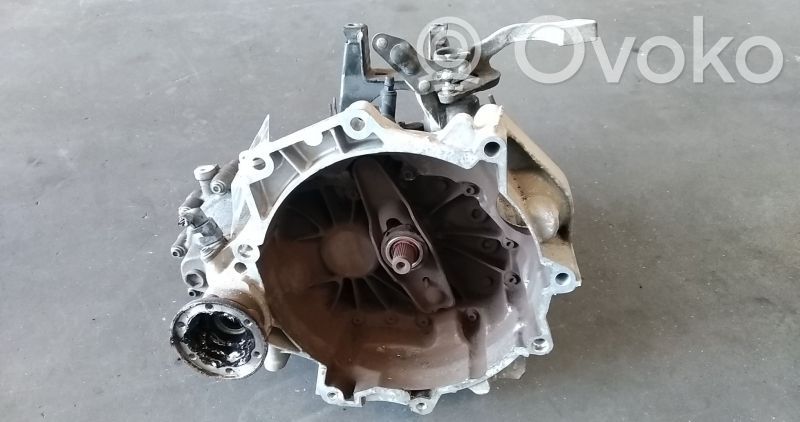 Volkswagen Polo IV 9N3 Scatola del cambio manuale a 5 velocità 
