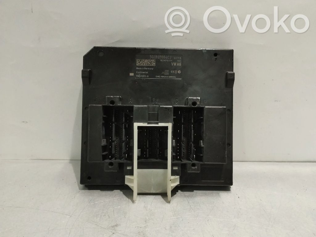 Sulakerasia   5Q0937084CJ,5WK50911G