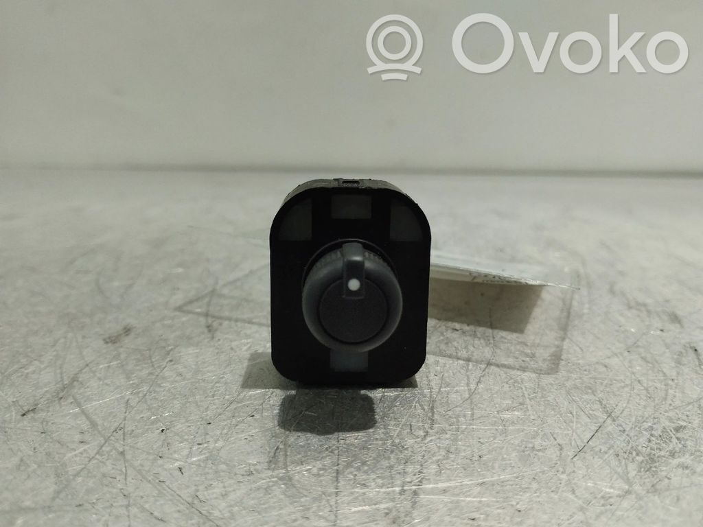 Interruptor del espejo lateral   8V0959565A